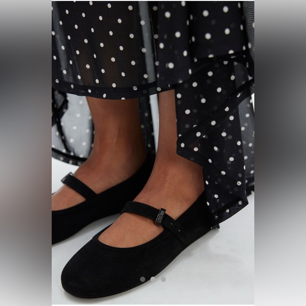 Free People Melissa Soft Velvet Ballerina Flats in Black Size 6 New In Box
